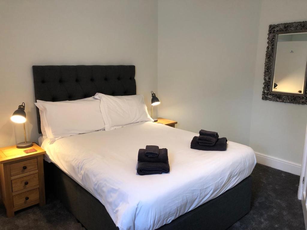 휫비 The Grove B&B 외부 사진